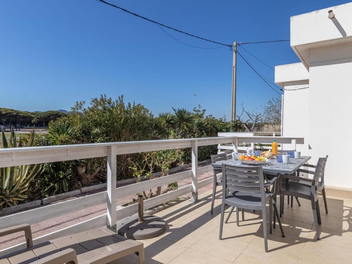 Villa Les Pesquiers By Interhome